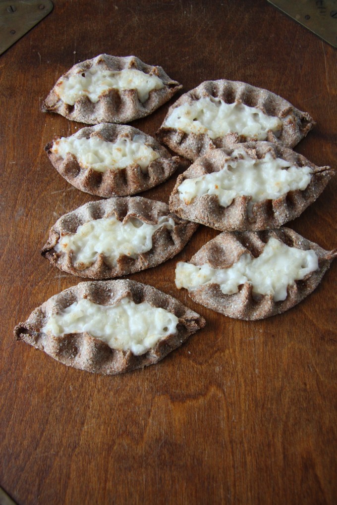 baked karjalanpiirakka