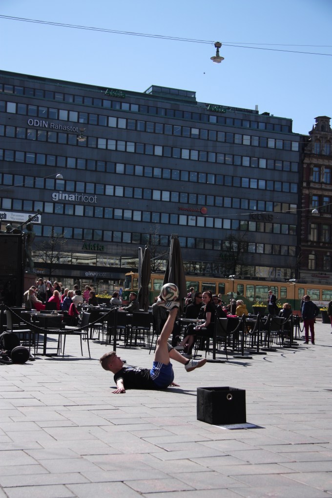 Street performers in Helsinki