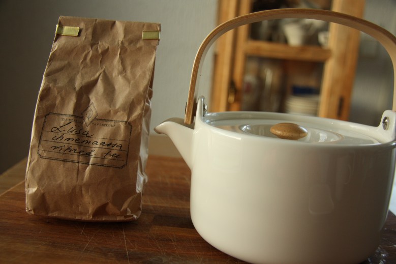 green tea marimekko teapot