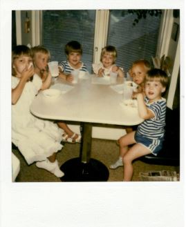 eating-with-cousins-at-morgan-ave